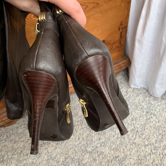 BCBGeneration Brown faux leather stiletto boots - Picture 7 of 8